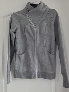 Lululemon Asymmetrical Funnel Collar Fleece Scuba Zip Jacket Gray Size 6